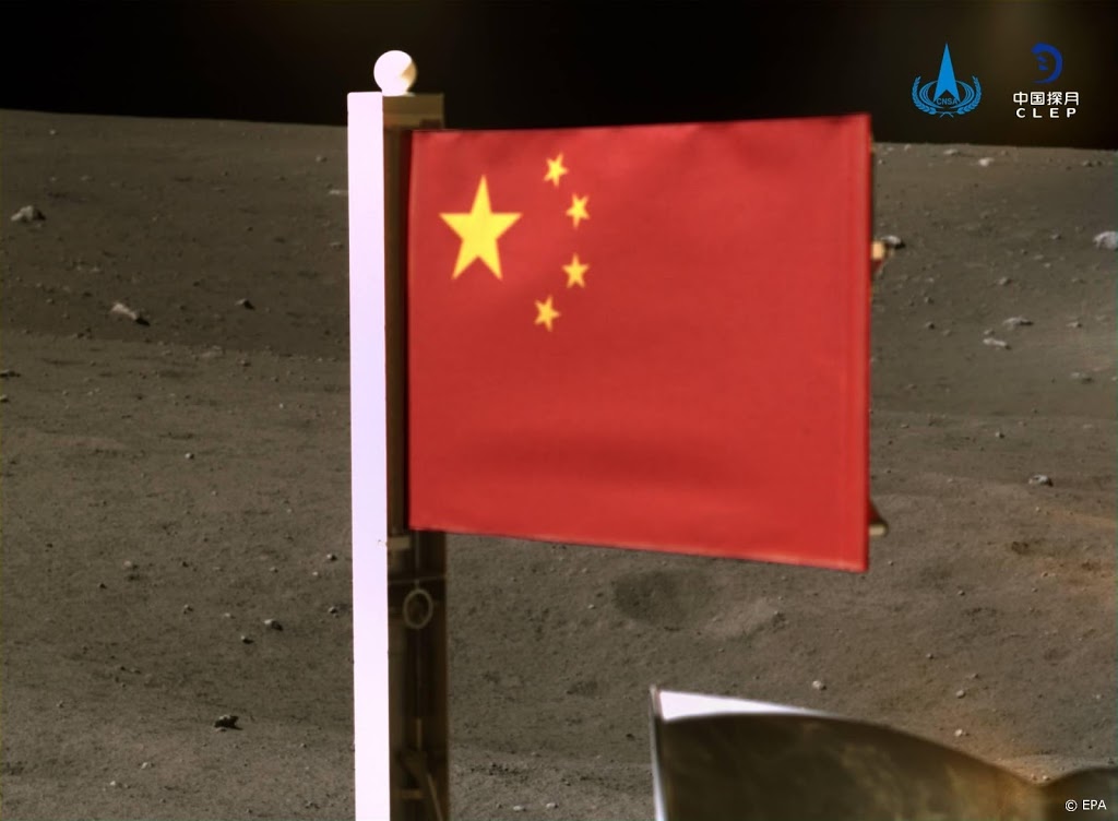 China plant als tweede land vlag op de maan