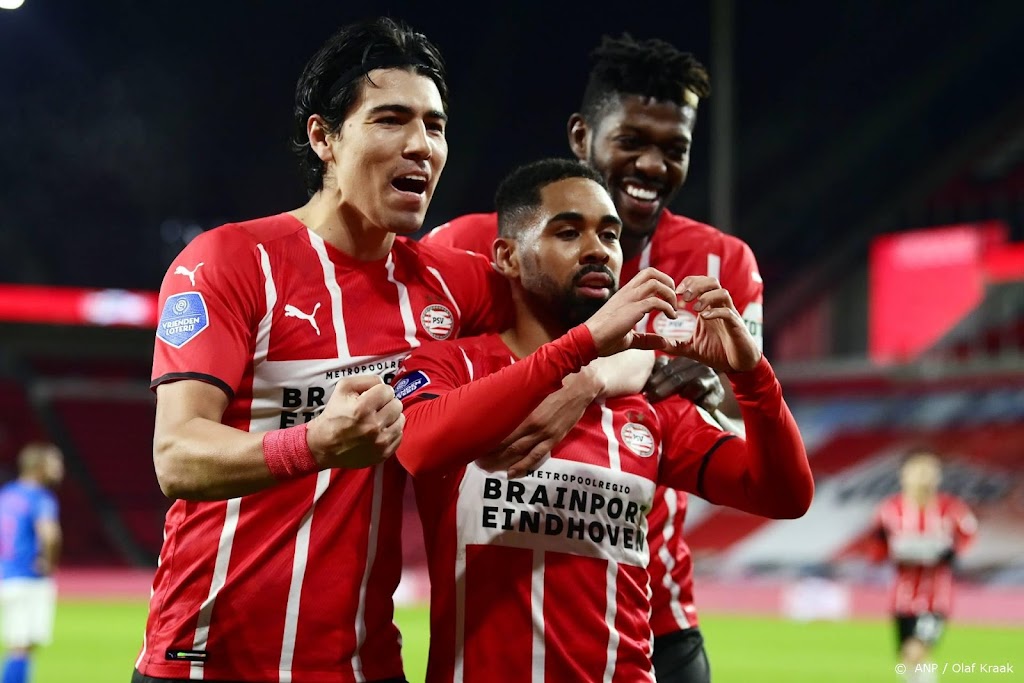 PSV na vroege achterstand ruim langs FC Utrecht