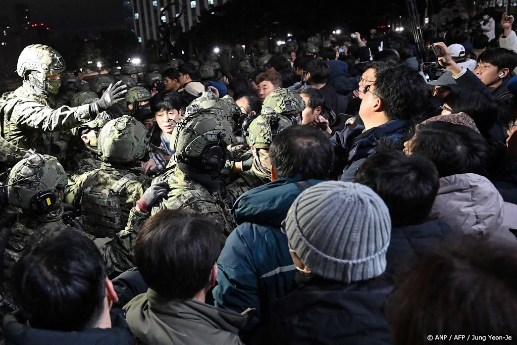 Aandacht voor politieke onrust in Frankrijk en Korea op beurzen
