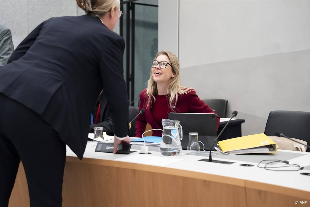 Kamer teleurgesteld in 'oppervlakkige' stikstofplannen Wiersma