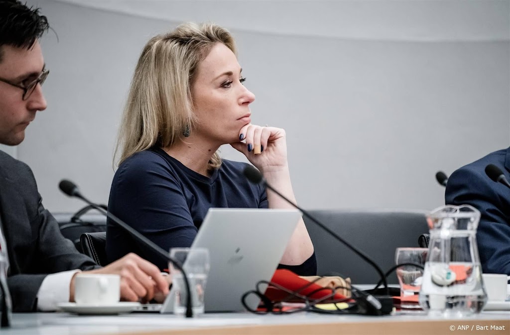 Gevangenissen vol, gedetineerden dagen eerder naar huis 