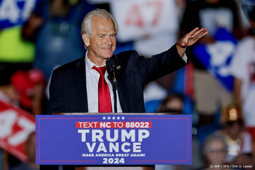 Trump wil veroordeelde Navarro weer aanstellen als adviseur