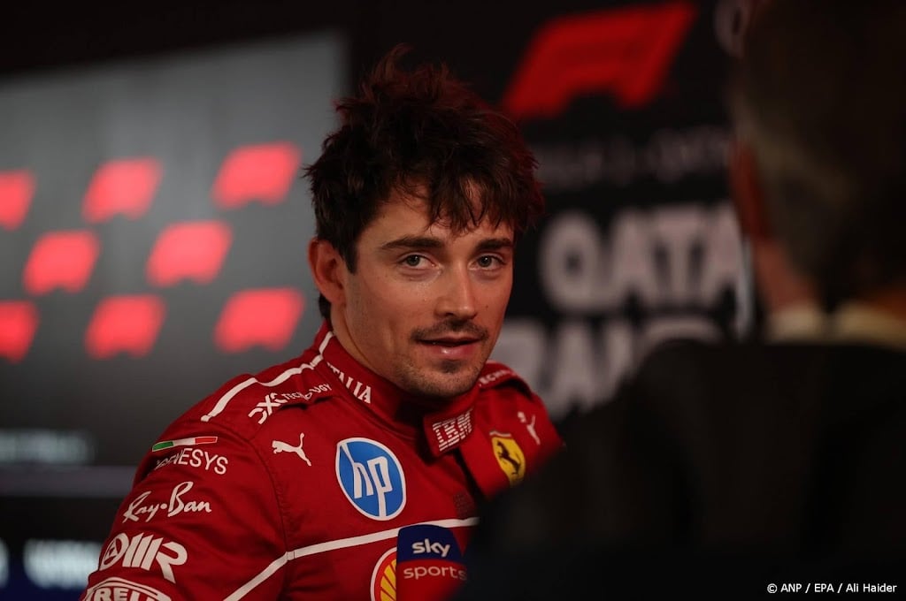 Broers Leclerc samen voor Ferrari in eerste training Abu Dhabi