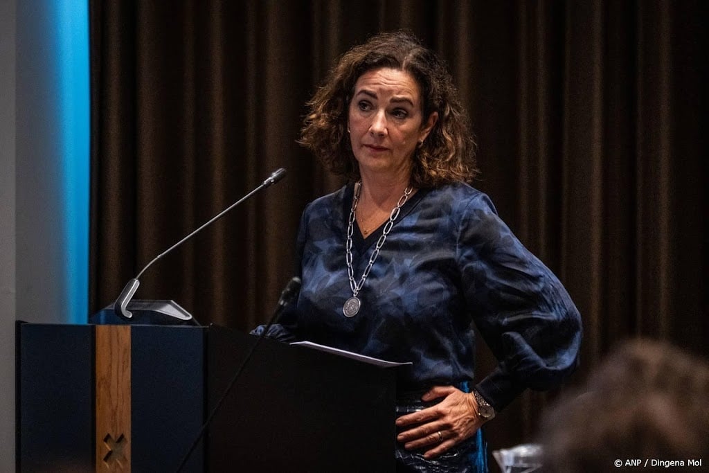 Halsema: Ajax en ArenA kijken naar extra maatregelen 