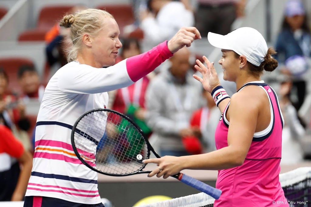 Bertens dubbelt met mondiale nummer 1 Barty in Brisbane