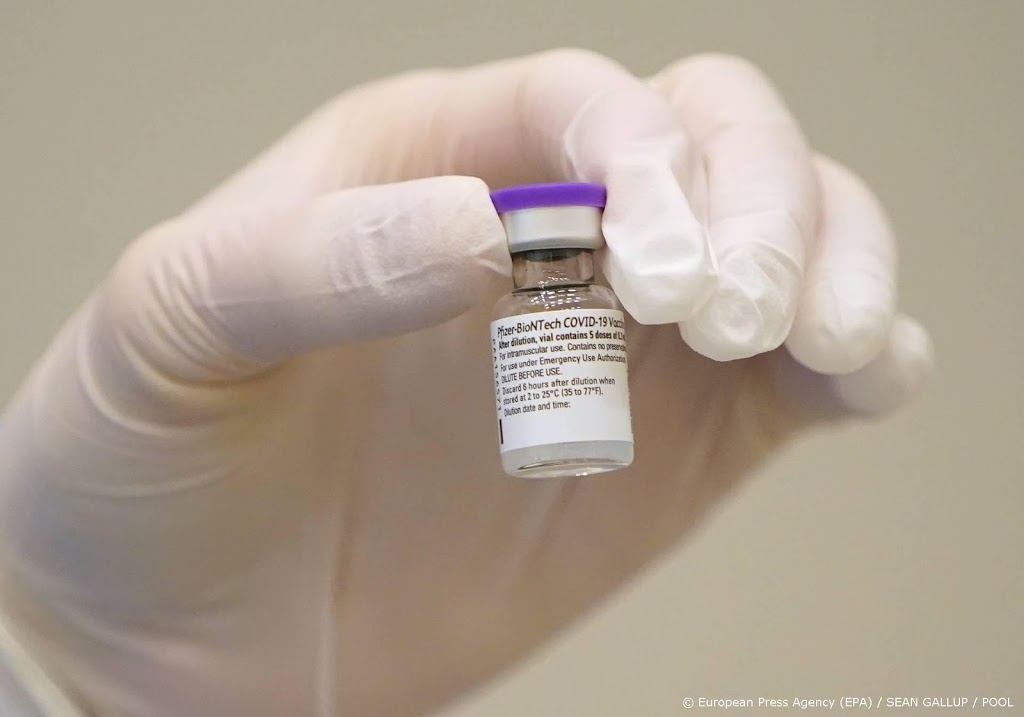 Zwitserland wil vanaf zomer iedereen die wil kunnen vaccineren