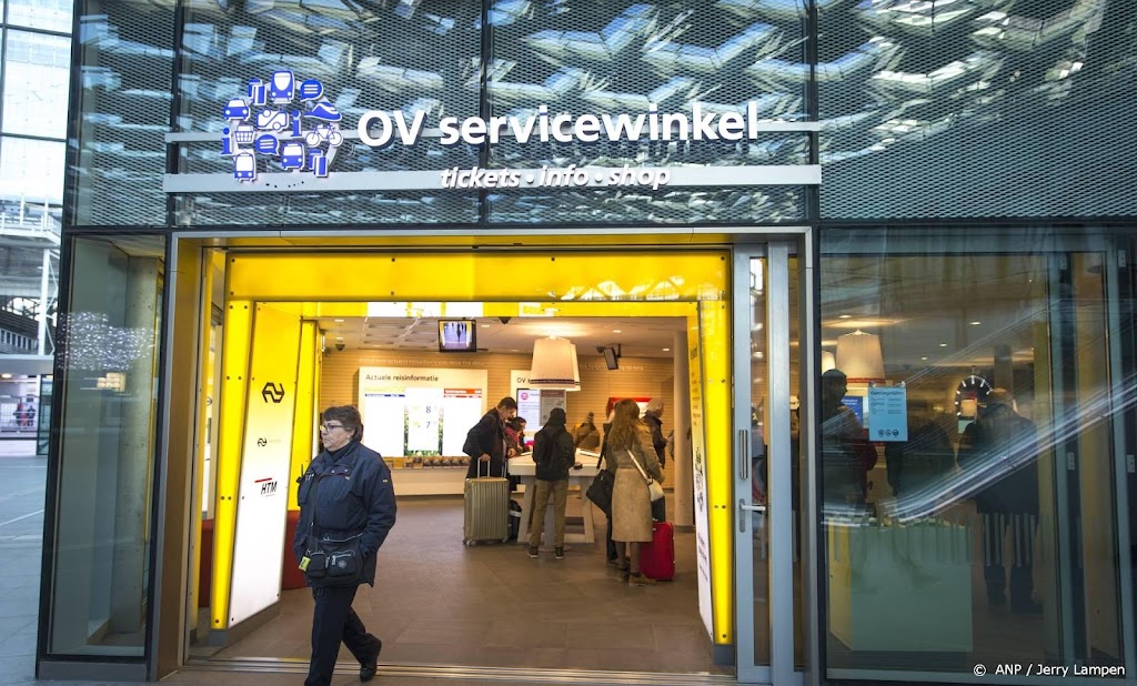 NS halveert aantal loketten voor kaartverkoop
