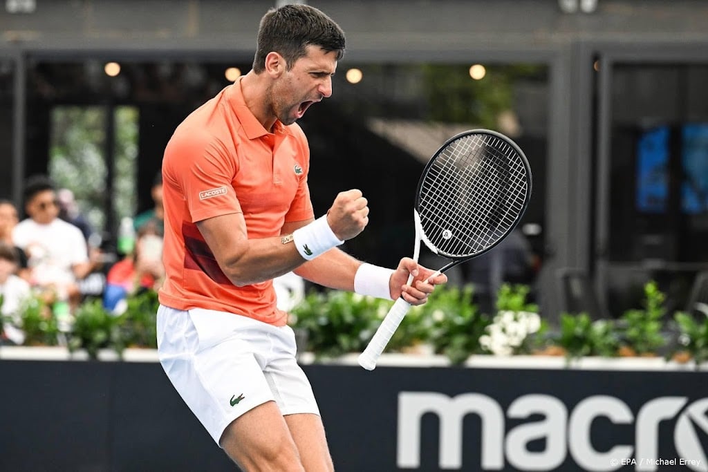 Moeizame zege Djokovic in tennistoernooi Adelaide