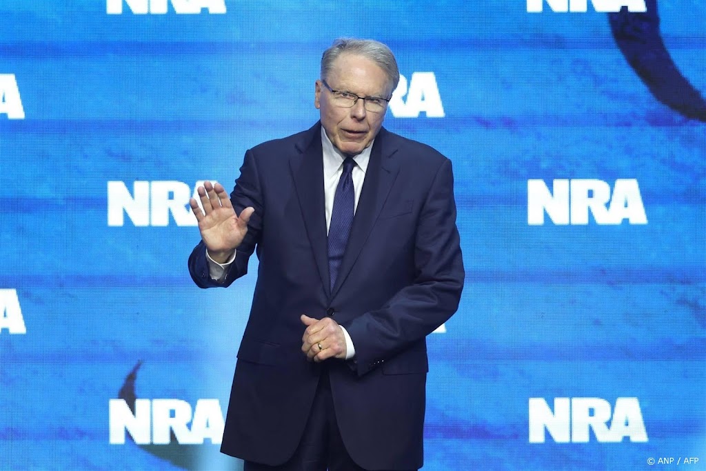 Wayne LaPierre, voorzitter van wapenlobbygroep NRA, stapt op