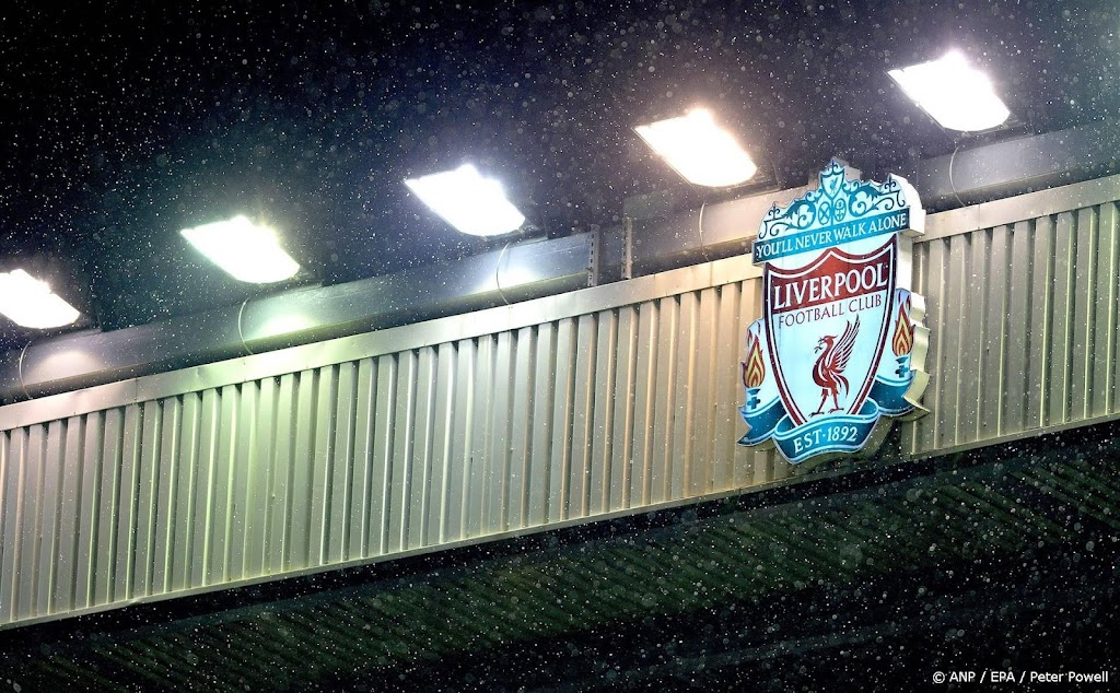 Liverpool - Manchester United gaat vooralsnog door ondanks sneeuw