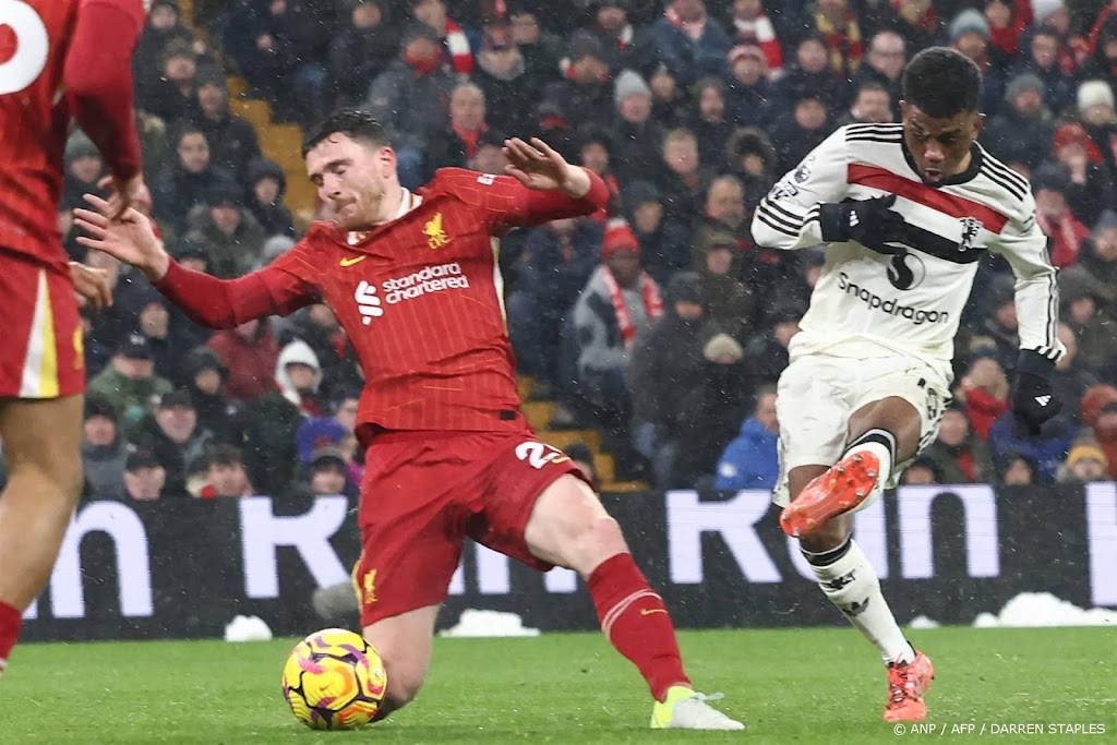 Liverpool en Manchester United spelen met 2-2 gelijk