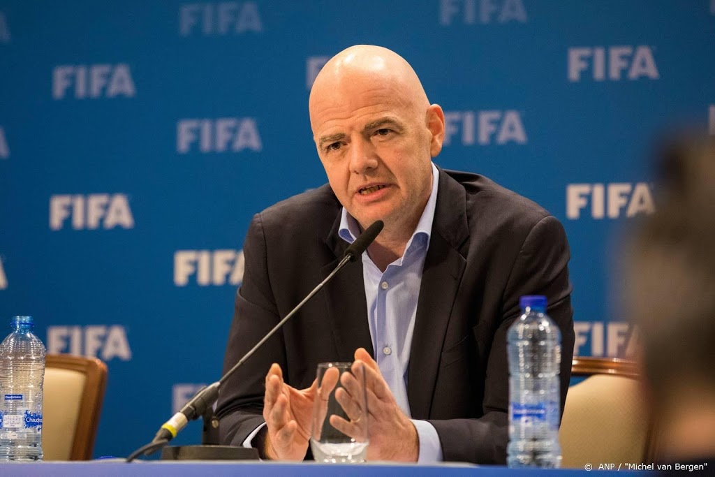FIFA-voorzitter Infantino: arbiter op het veld moet de baas zijn