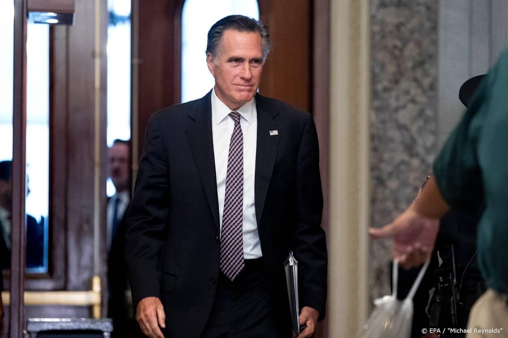Republikein Romney stemt voor veroordeling partijgenoot Trump