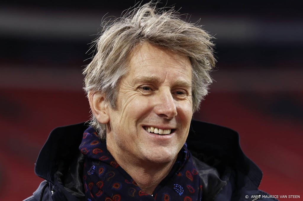 Directeur Van der Sar ziet geen patroon in slechtnieuwsshow Ajax