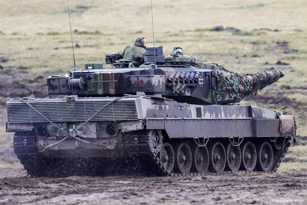 Eerste Leopard-tank vanuit Canada onderweg naar Oekraïne
