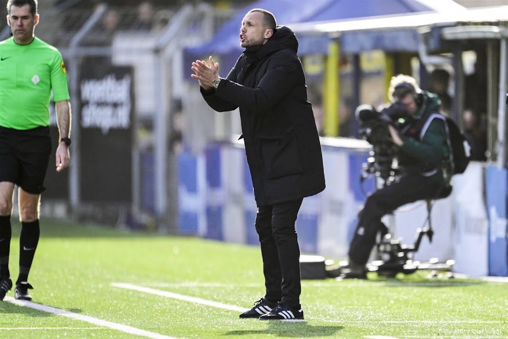 Trainer Heitinga ziet Ajax al spelen zoals hij dat graag wil