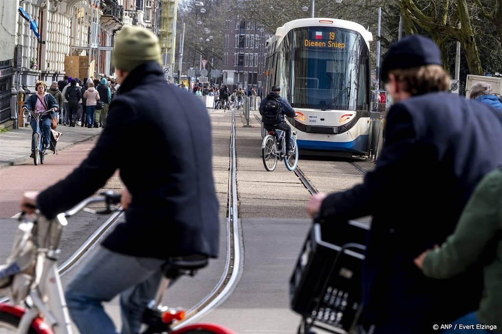 Rover waarschuwt voor minder aantrekkelijk ov in Amsterdam