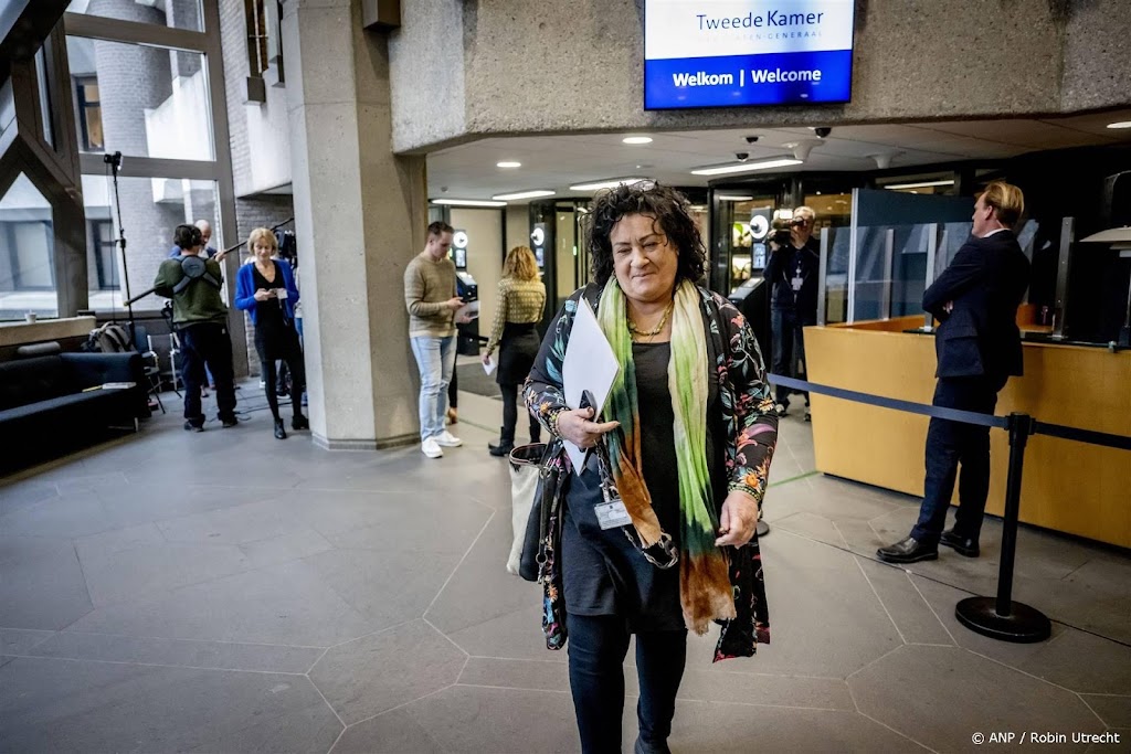Formerende partijen praten verder op geheime locatie