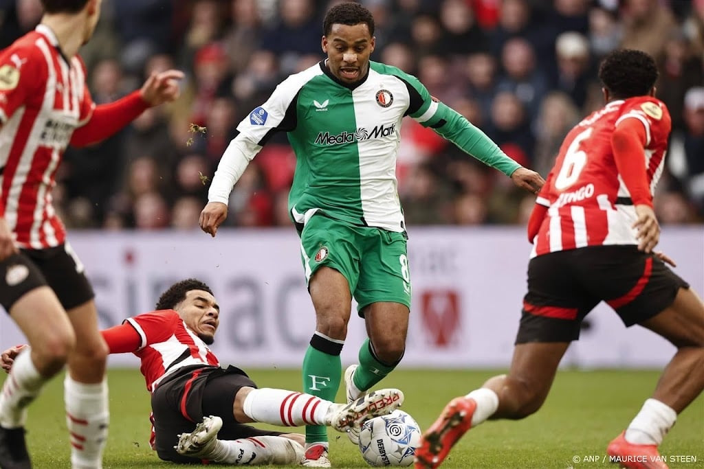 Timber begint bij Feyenoord aan bekerduel met PSV