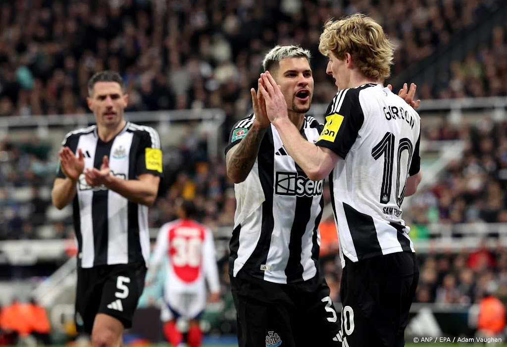 Newcastle United naar finale League Cup na zege op Arsenal