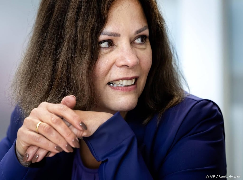 Partijloze staatssecretaris Palmen vroeg om rugdekking in kabinet