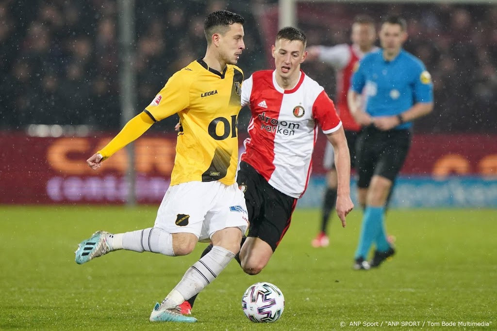 Feyenoord naar bekerfinale na ruime zege op NAC (7-1)