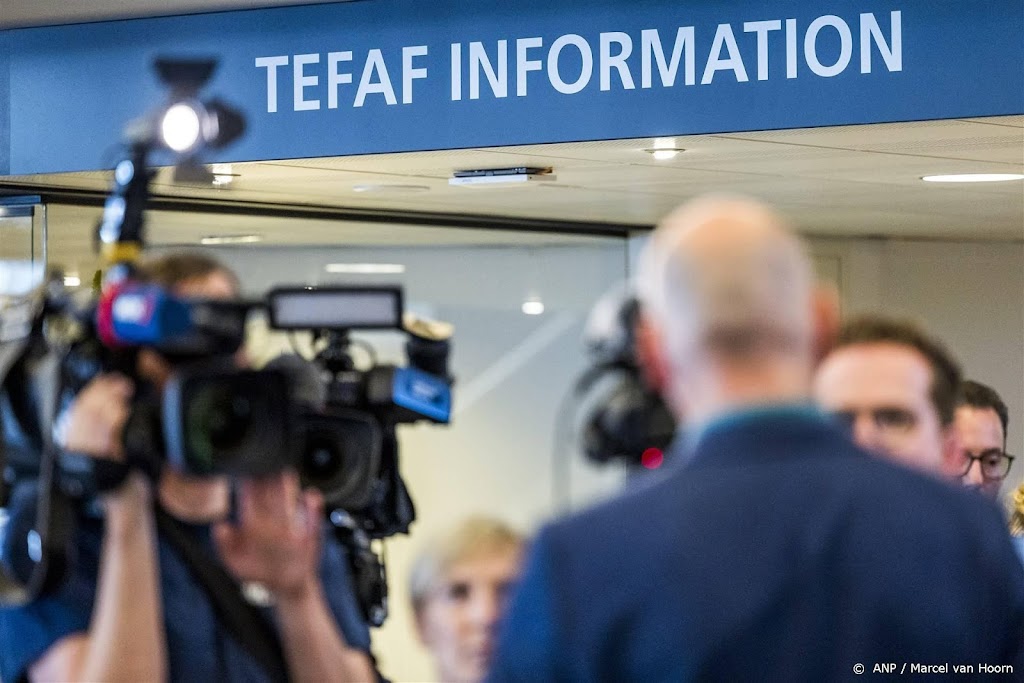 TEFAF zal de broche van overgrootmoeder Charles III goed bewaken