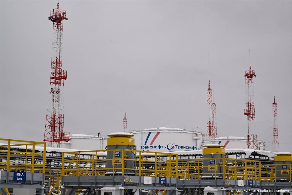 Russische inkomsten olie en gas in februari 80 procent gestegen