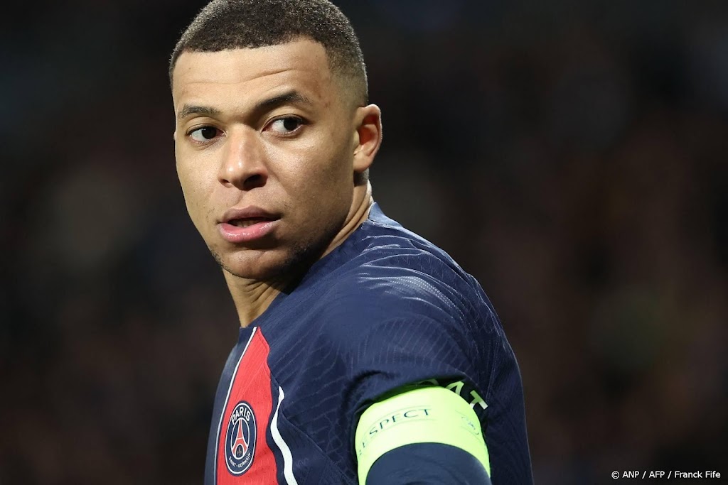 Mbappé helpt Paris Saint-Germain naar kwartfinale Champions League