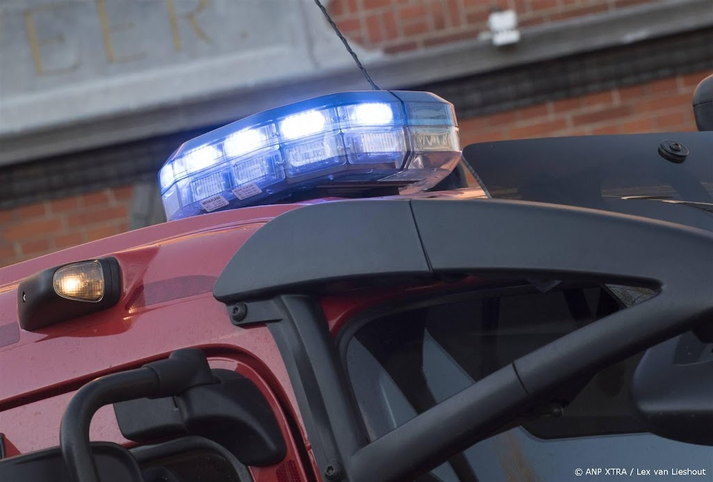 Heipaal raakt waterleiding in Amsterdam, woningen ontruimd