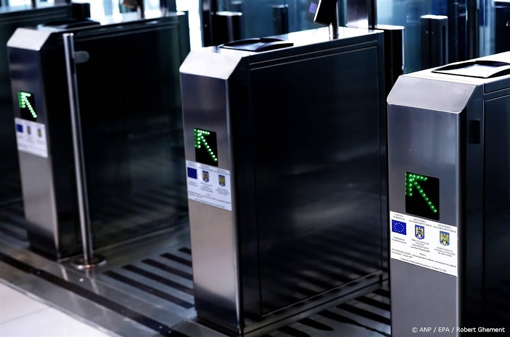 EU voert systeem biometrische controle reizigers geleidelijk in
