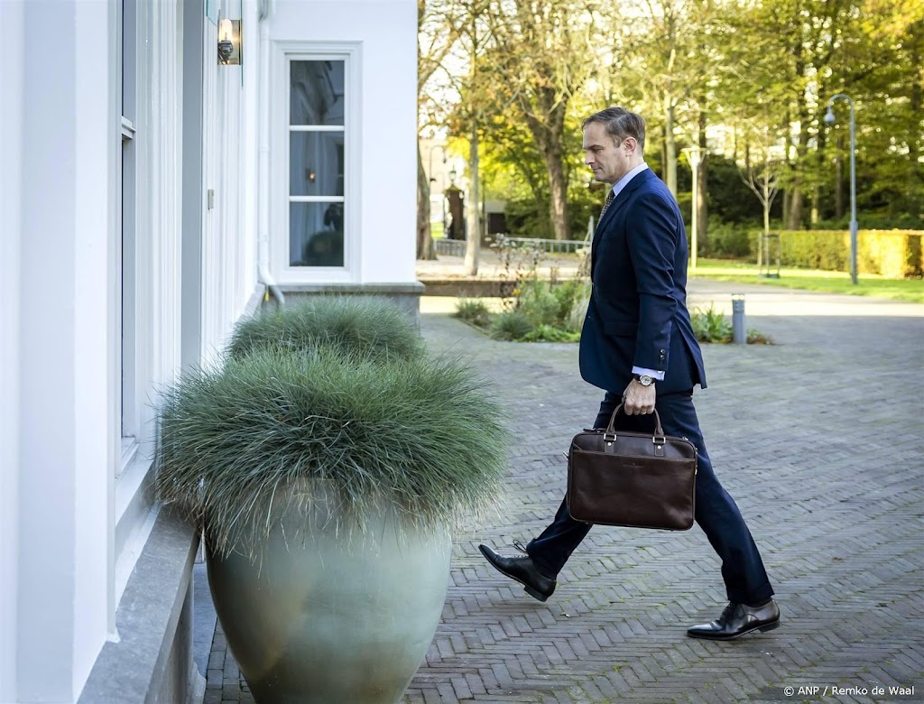 Struycken wil jeugdzorgstelsel verbouwen om gemaakte fouten