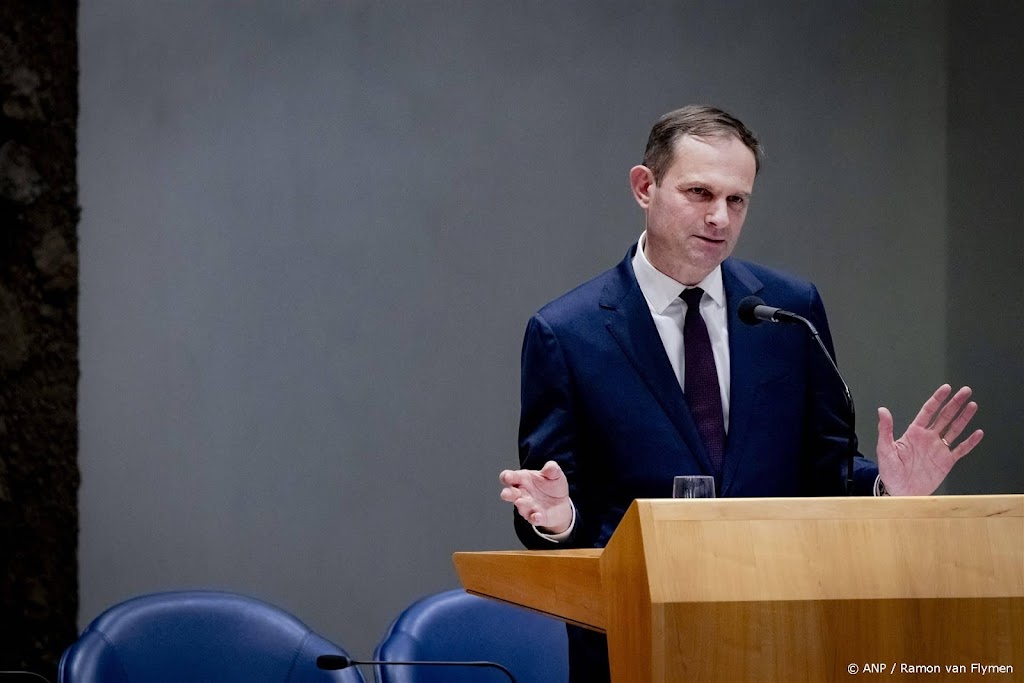 Emoties bij staatssecretarissen in gesprek met moeder pleegmeisje