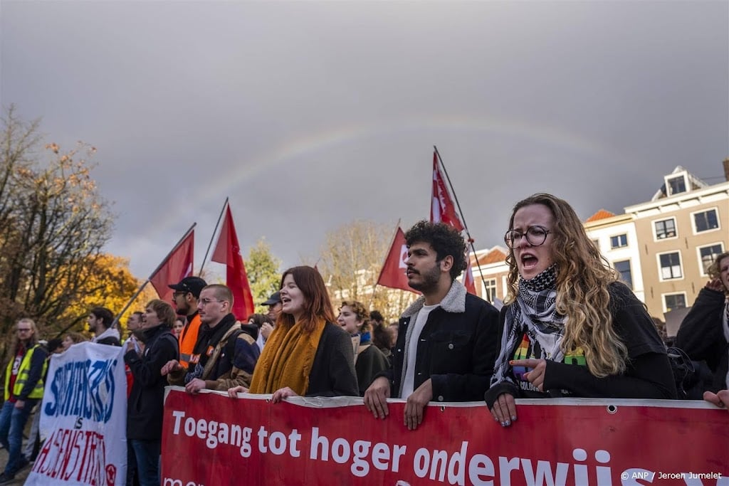 Hoger onderwijs sluit estafettestaking af met landelijk protest