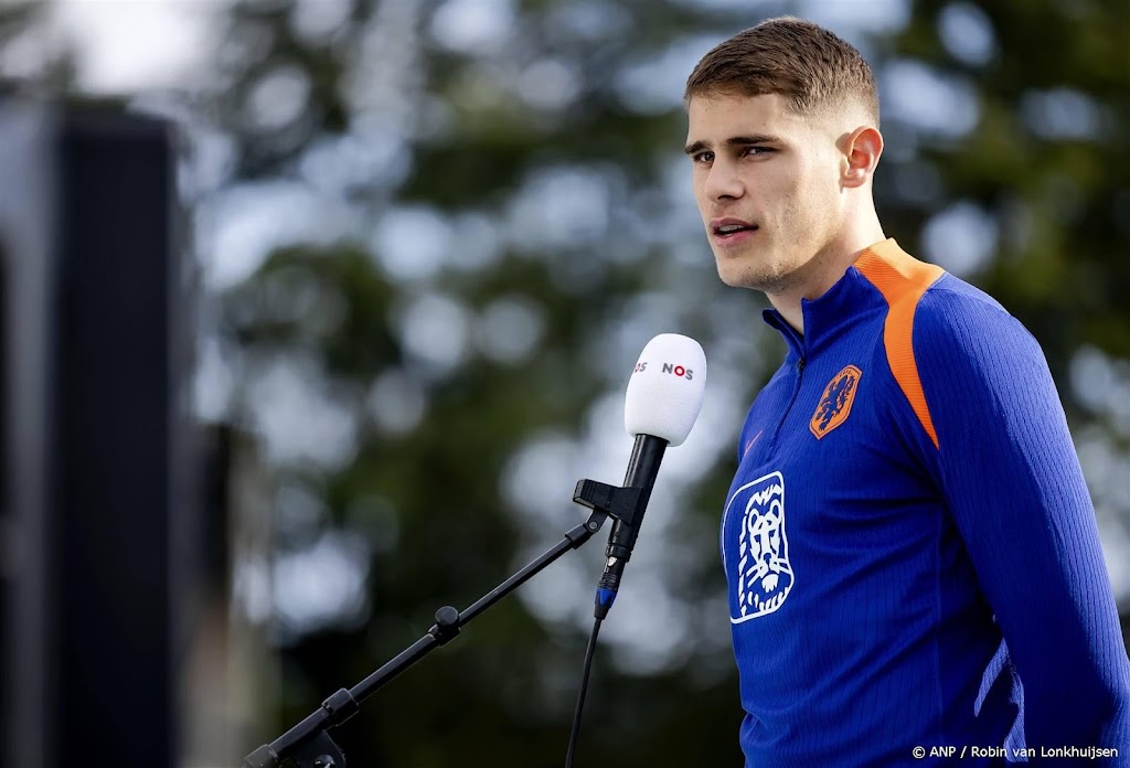 Van de Ven in selectie Tottenham voor uitduel met AZ