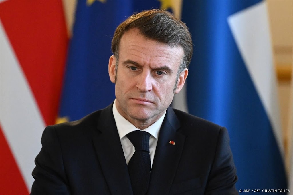 Macron: Europa moet meer doen om zich te beschermen tegen Rusland