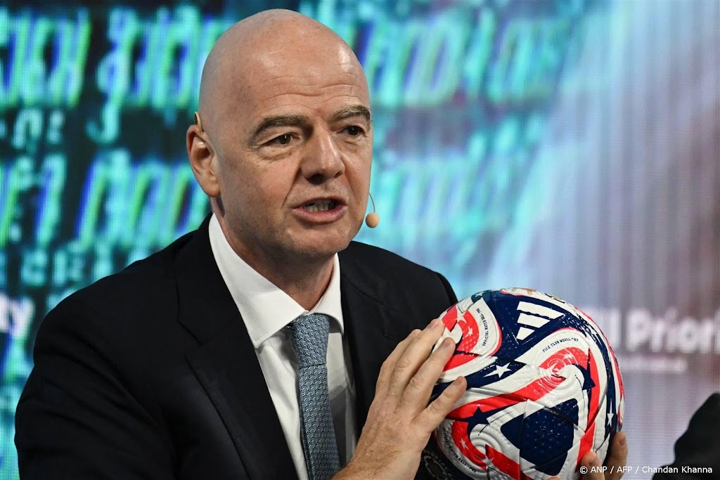 FIFA stelt eerste WK voor clubteams vrouwen met twee jaar uit
