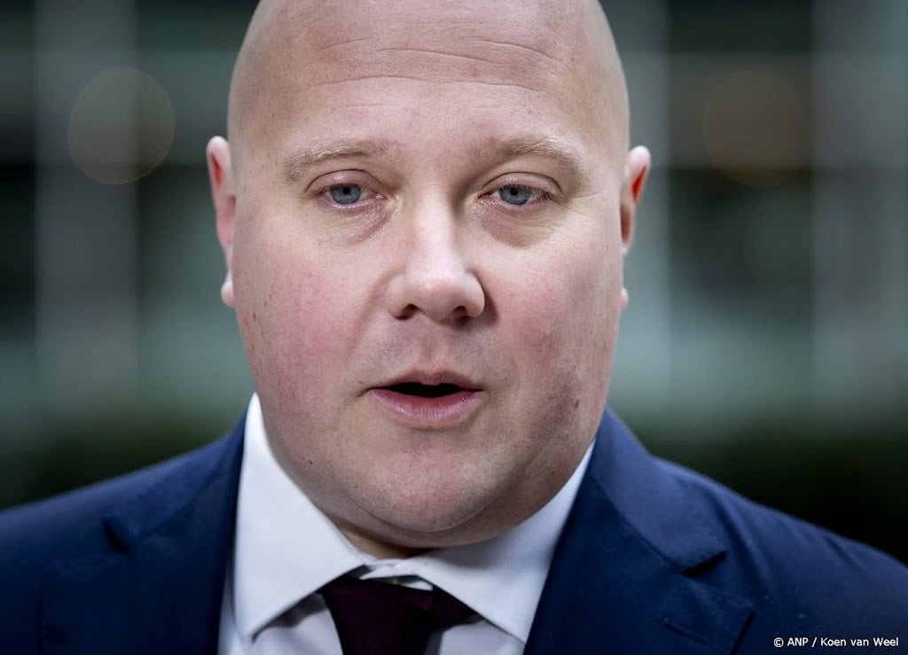 Minister wil herbeoordeling van rapport over moslimjongeren