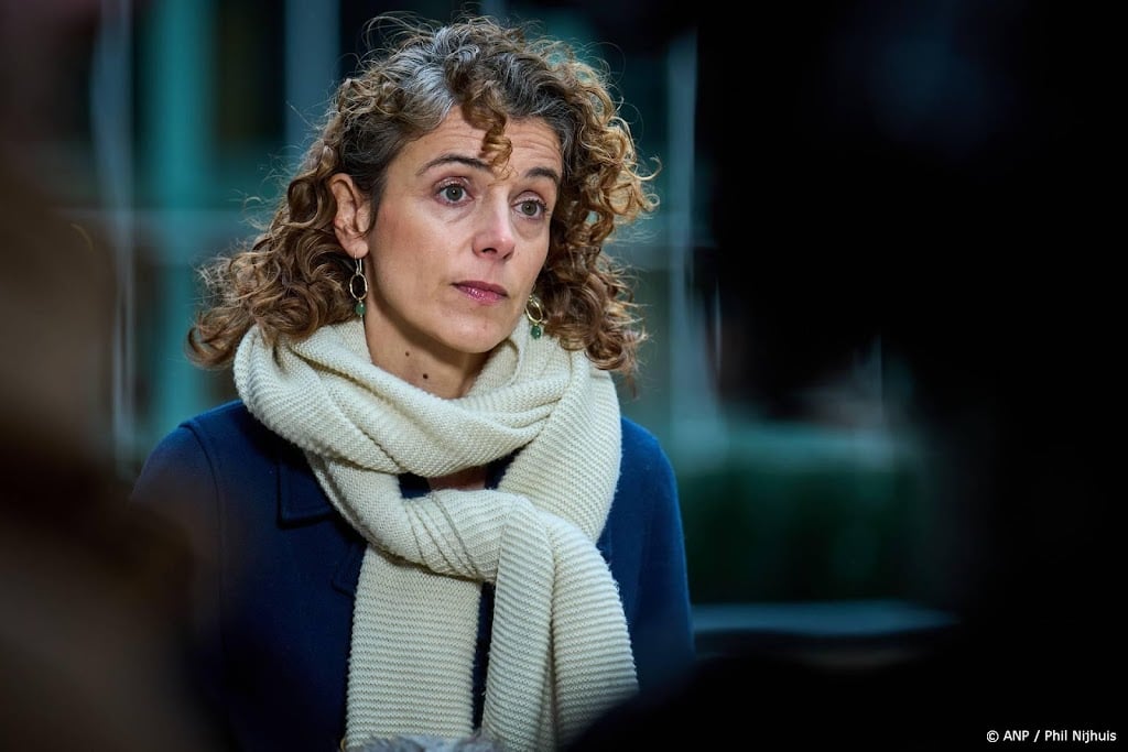 Hermans geeft niet toe aan oppositie over verhoging eigen risico