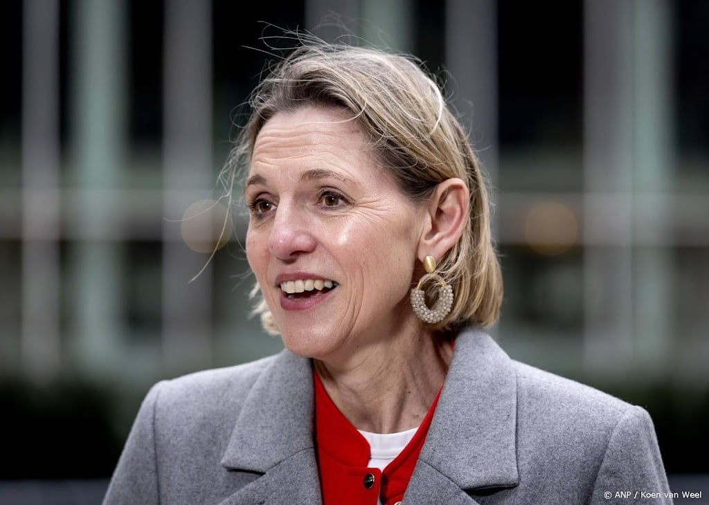 Ministers ontwijken vragen over gevolgen zorgbezuinigingen