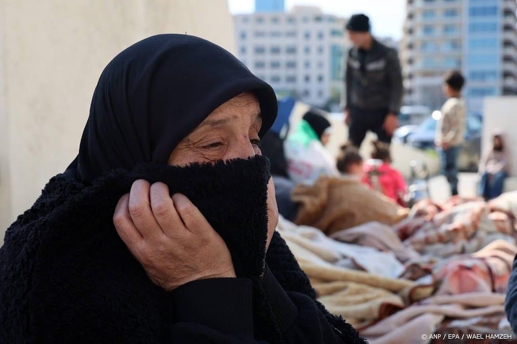 Franse president vraagt Libanon buiten de oorlog te houden