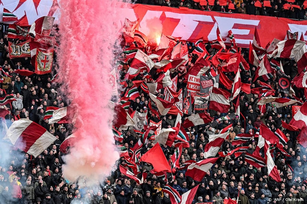 FC Twente mag tegen FC Utrecht niet 400 maar 200 fans meenemen