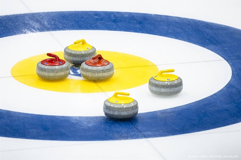 Curlingmannen eindigen als achtste op WK en hebben A-status terug