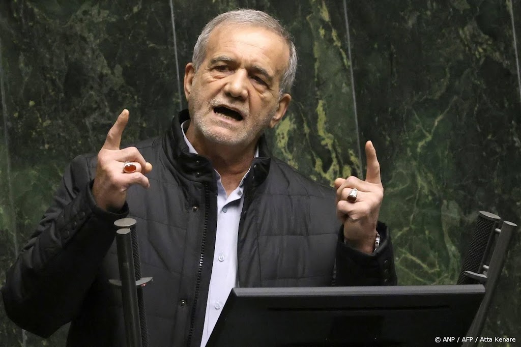 President Iran ontslaat een vicepresident om reis naar Antarctica