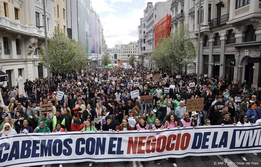 Grote betogingen in Spanje tegen woningnood en hoge huur