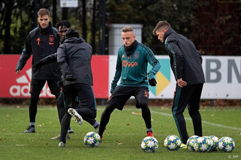 FC Twente neemt afscheid van Lang en Troupée