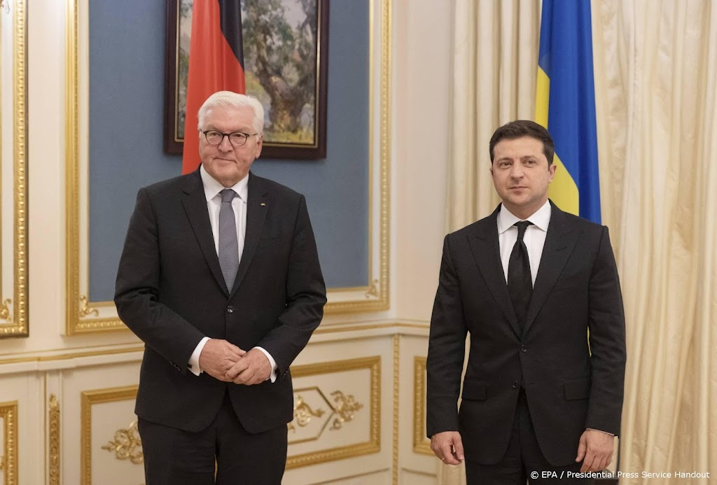 Zelenski nodigt Steinmeier en Scholz uit voor bezoek aan Kiev