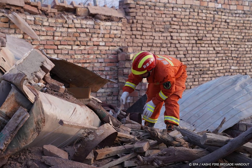 Dodental door ingestort gebouw in China loopt op naar 26