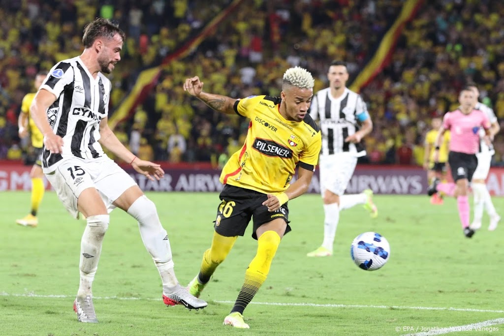 Chili dient klacht in en wil op WK plaats van Ecuador innemen