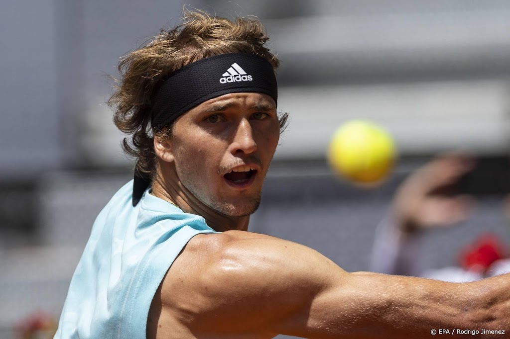 Titelverdediger Zverev naar kwartfinale Madrid na opgave Musetti